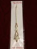 Indian fashion mang tika w/ clear & red stones (MTTL001) Indian fashion mang tika w/ clear & red stones (MTTL001)
